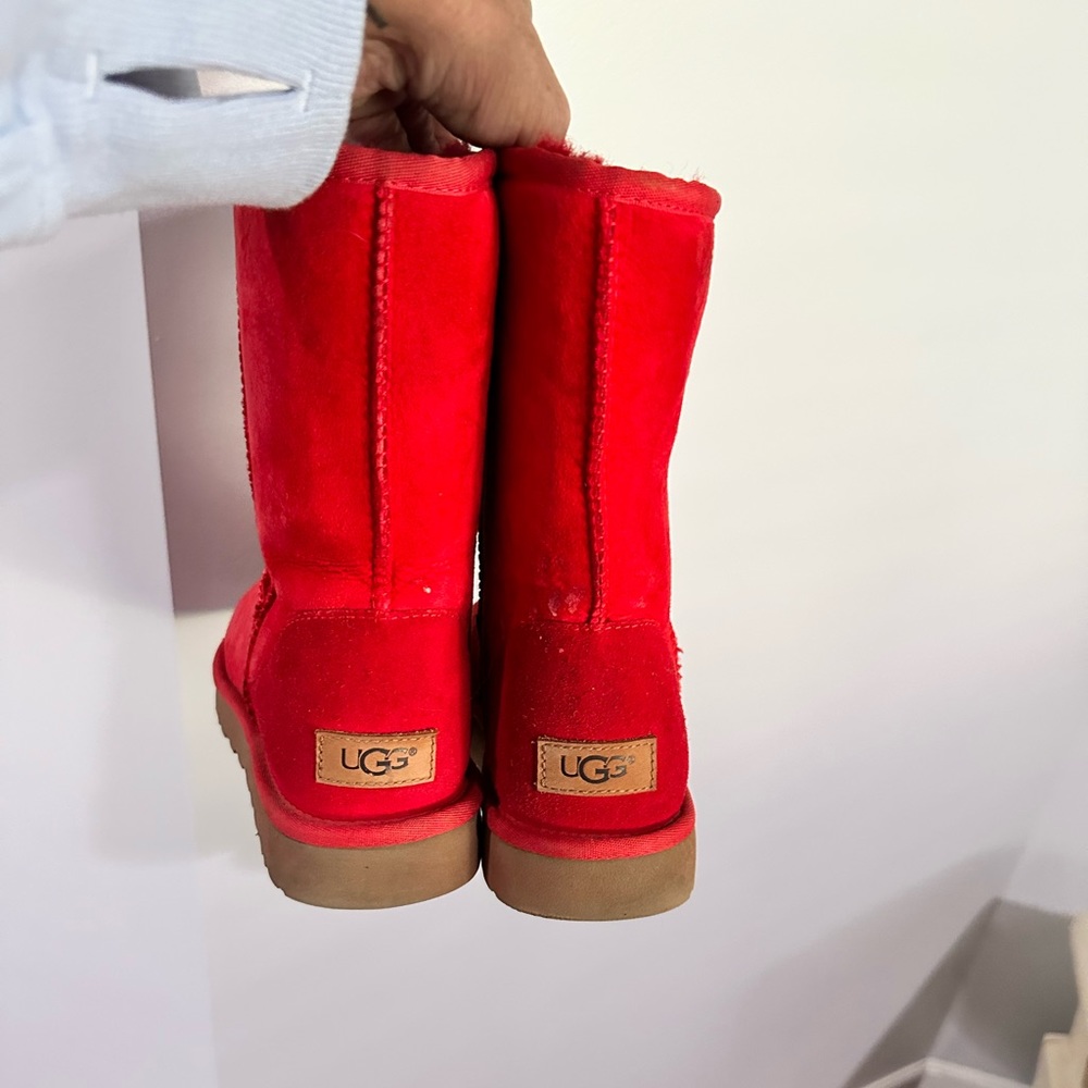 Red Uggs Size 9